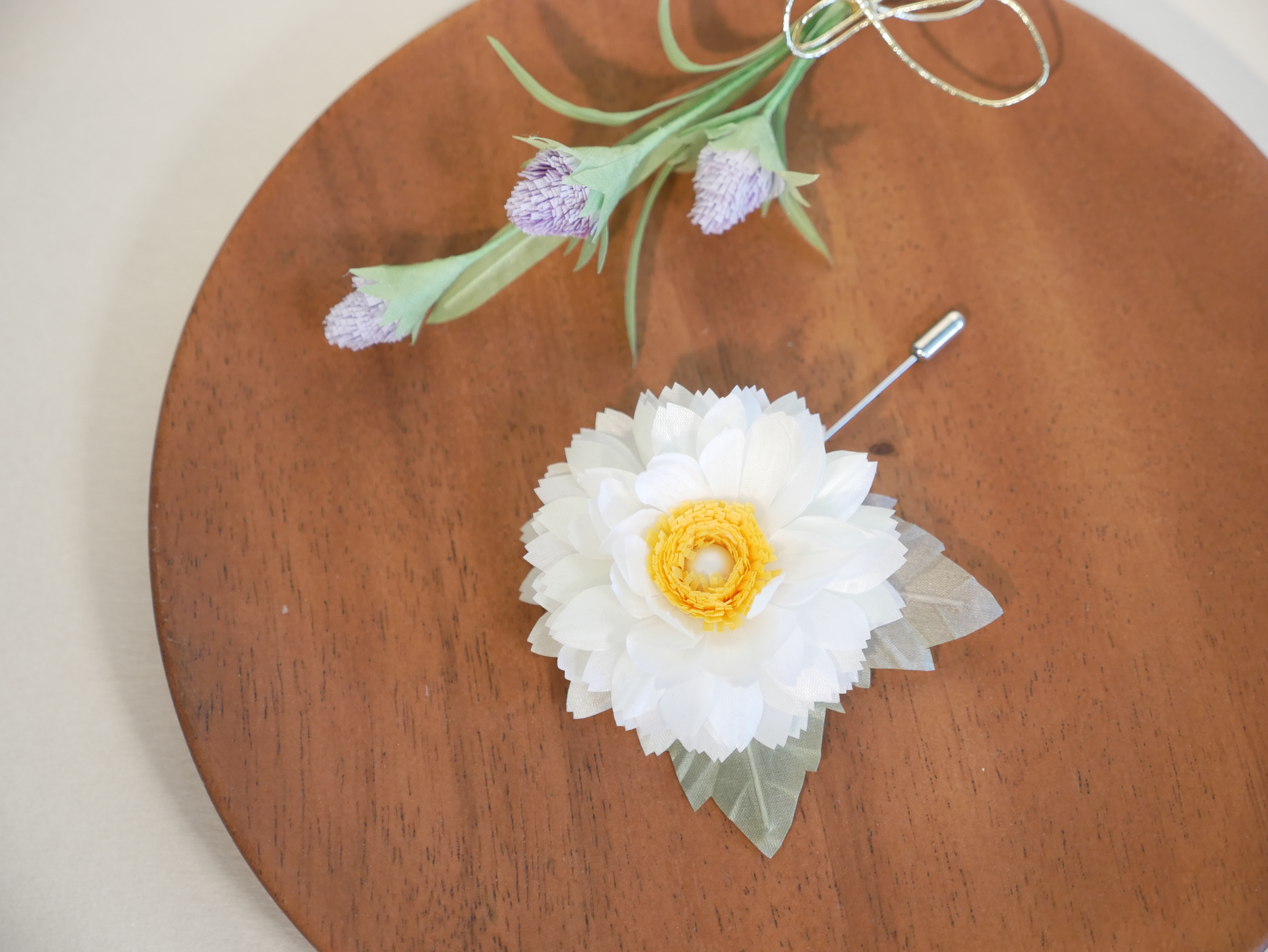 Daisy Brooch