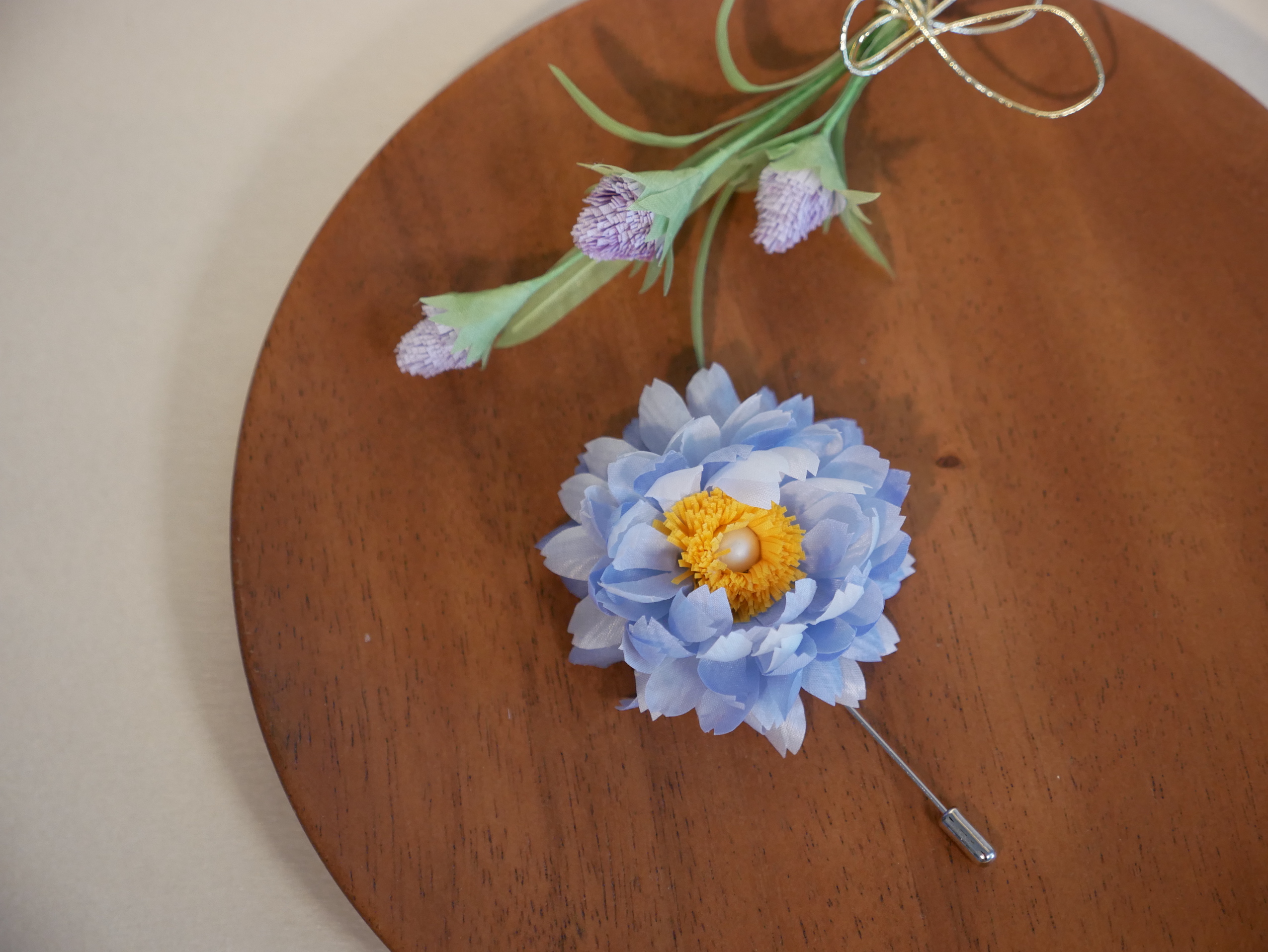 Daisy Brooch